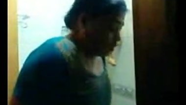 Big Boobs Desi Aunty bath