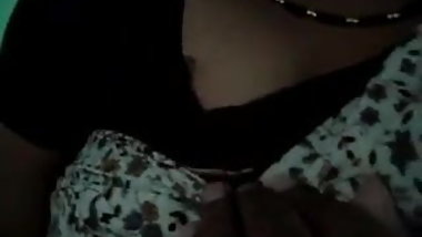 desi wife in saree boobs press