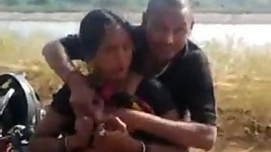 Desi Bhabhi Giving Blowjob & Fucked Doggy on Bike Outdoor