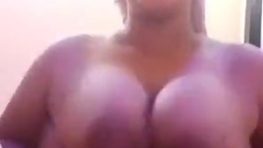 desi boobv