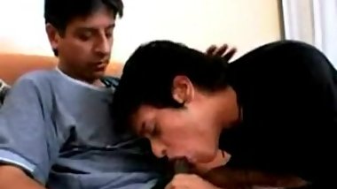 Hot Indian Daddy Sucked By Twink