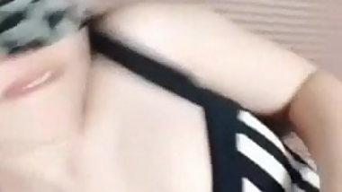 Desi Girl Masturbating Solo