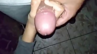 Indian gf giving handjob in bathroom