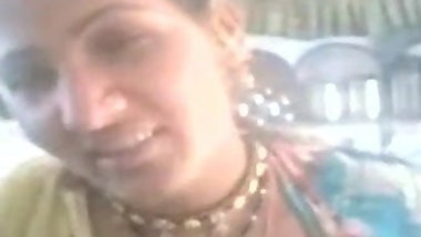 Desi gf