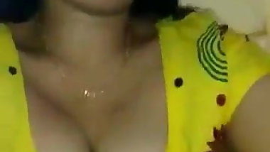 desi indian girl sucking indian bbc cock in home