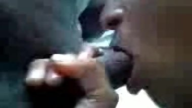 desi punjabi aunty cock sucking