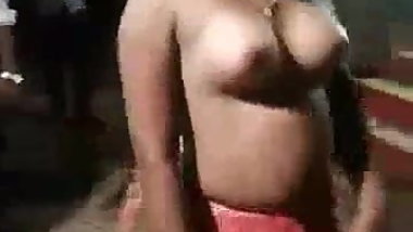 Desi girl hot naked dance in public