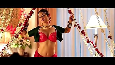 all hot scenes of bollywood.mp4