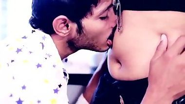 Indian desi milf uma hot navel