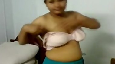 INDIAN - Desi cute girl after shower