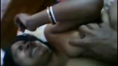 DESI AUNTY DEEP BLOWJOB