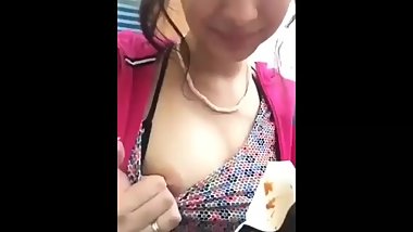 Leaked-beautiful SIMRAN show her boobs  to raj and gave her blowjob~(hindi)