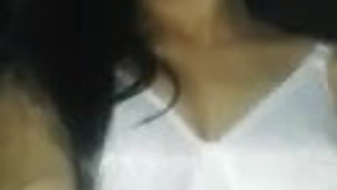 Desi girl boobs
