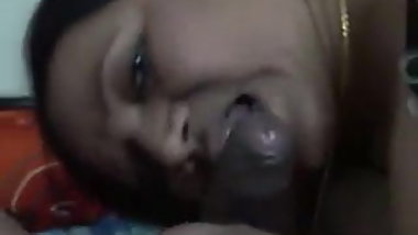 Desi Aunty Sucking cock