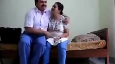 HOT DESI UNCLE UDAYA AND AUNTY (LEAKED VIDEO)