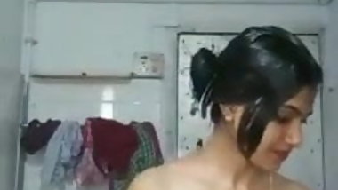 desi girl hot bath