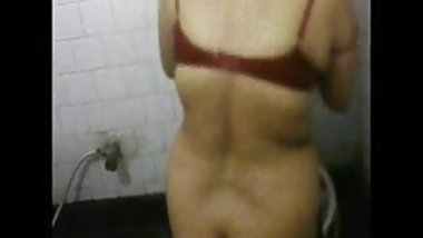 Bangla desi Neighbor Bhabi Bathing  Bathroom Hidden cam