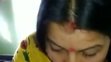 desi bhabhi sucking and ass fucking
