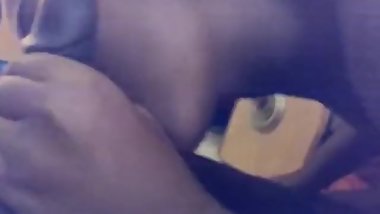desi aunty wid big tits gives amazing blowjob