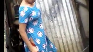 Bangla desi village girls bathing in Dhaka city HQ (4)