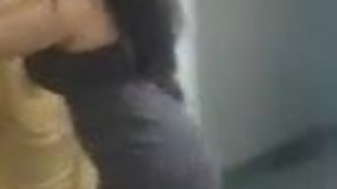 Another Sexy Desi Babe Shaking her assets