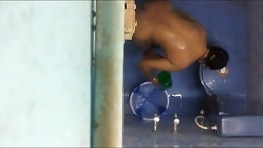 Desi bhabi bathing