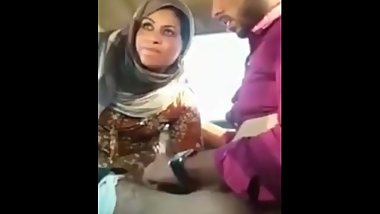 Desi soft kamwali Bhabhi fucked by hard Jawan driver