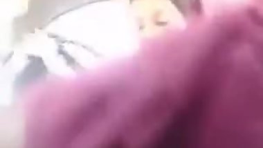 Desi Bhabhi cheating in Car with young caught pakistani aunt