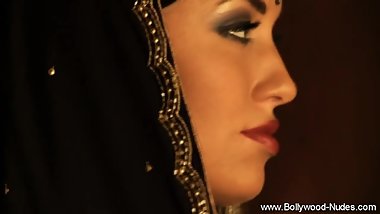 Dancing Queen From India