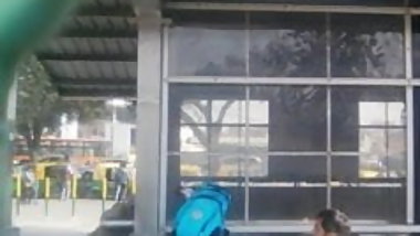 Desi Hoot Girl Giving BJ near Station Realy Daring