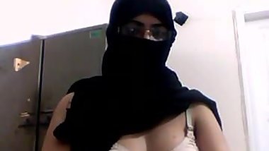 Desi hijab very Big Boobs webcam prayer Muslim ass cute