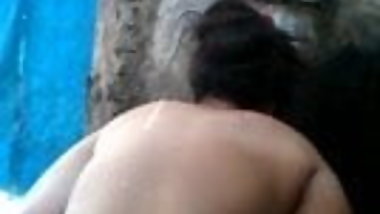 Desi Wife caught bathing