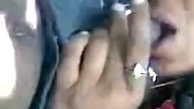 desi girl sucking dick in outdoor