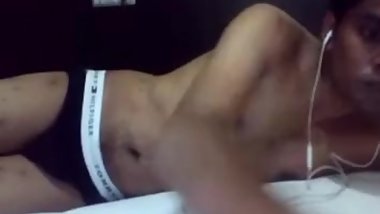 kerla boy in underwear