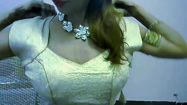 Bhbhai Ka desi Hot Dance