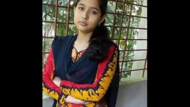 Hot Horny Girl Changing Her Cloths