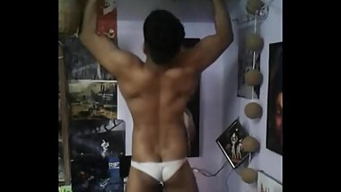 pullups & hot butt