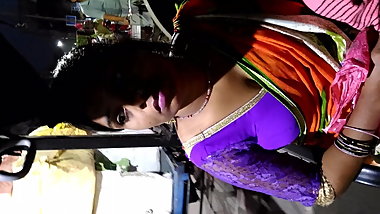 desi cleavage