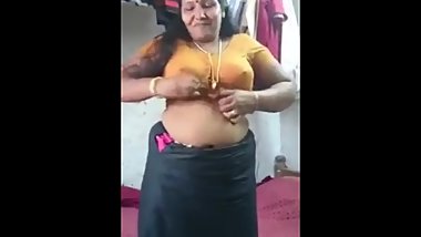 Desi Bhabhi Stripping Saree Showing Body