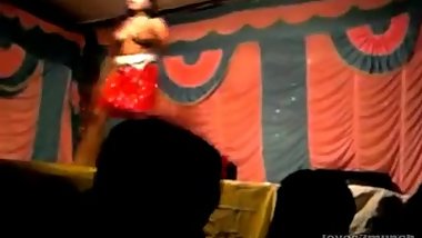 Desi Bhabhi Dances Nude on Stage in Public