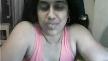 shameless Bangla Desi Aunty big Ass  On Cam