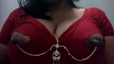 Desi Big boob