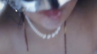 Desi pooja milf