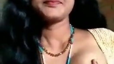 desi longhair bhabi showing privete parts