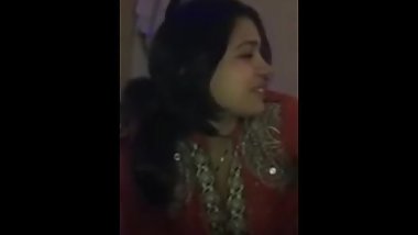 Sexy paki girl with pot in hindi