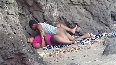 Desi bhabhi fucked hardcore outdoor sex mms