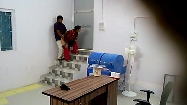 Desi Aunty Fucked in Office Hidden Cam Video (By XossipFap)