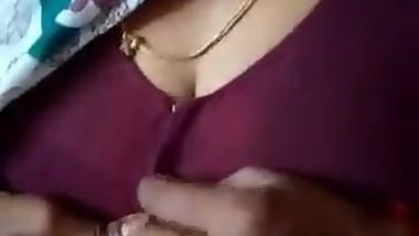 Desi mom glamour showoff