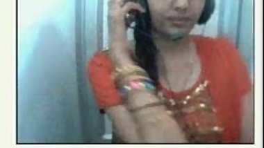 Hot Desi show boobs and pussy in a net cafe