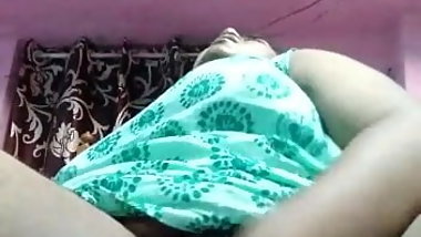 Indian Desi Fingering  Squirting